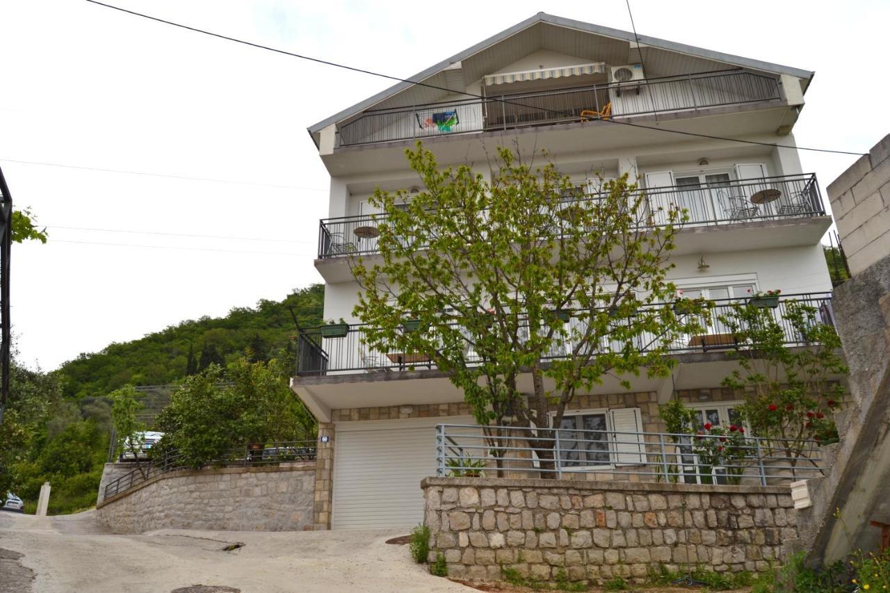 Tivat Apartments Esterno foto
