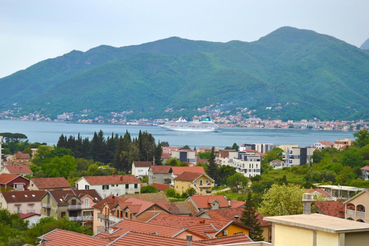 Tivat Apartments Esterno foto