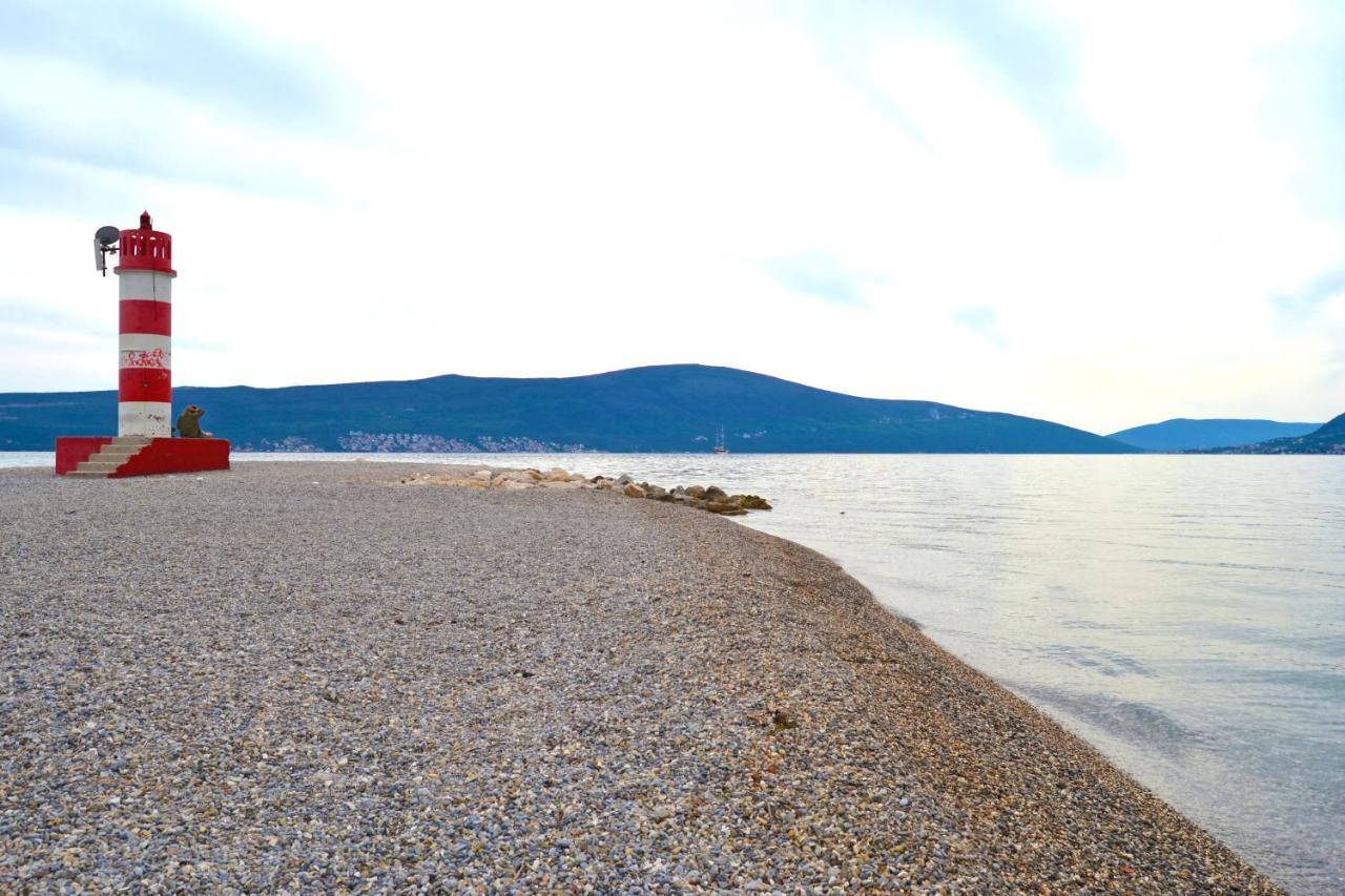 Tivat Apartments Esterno foto