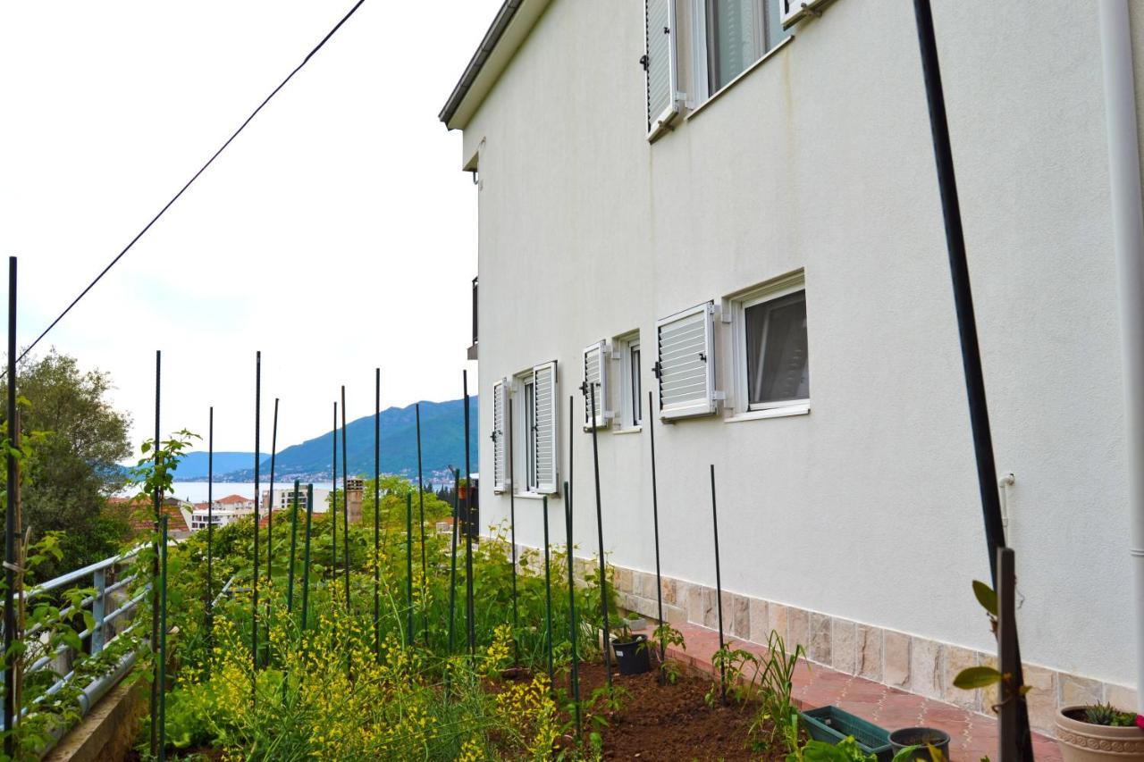 Tivat Apartments Esterno foto