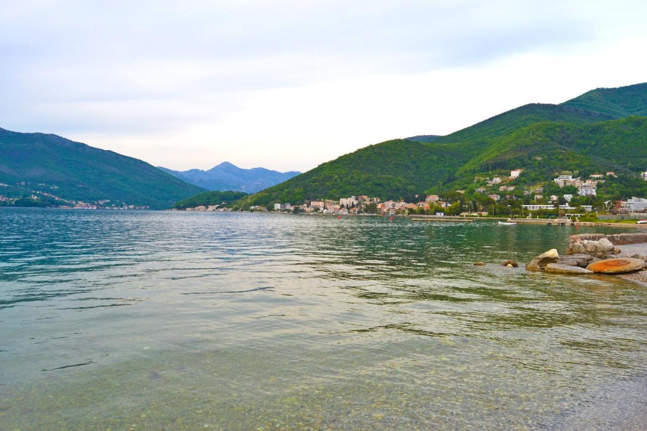Tivat Apartments Esterno foto