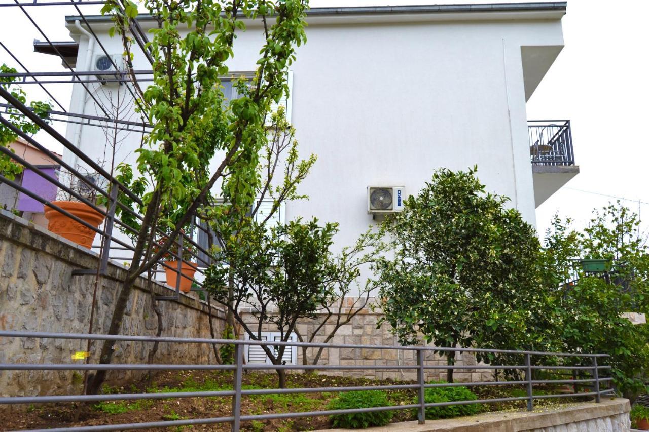 Tivat Apartments Esterno foto