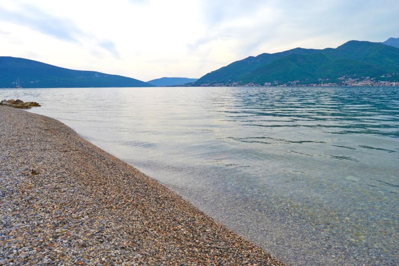 Tivat Apartments Esterno foto